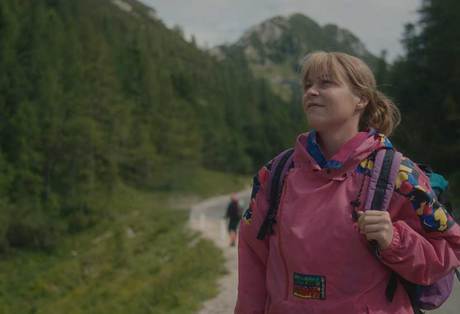 Belo se pere na devetdeset