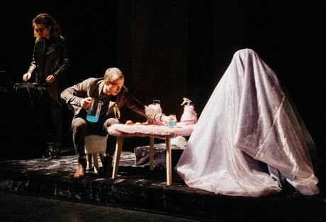 GLEJ, POČEMUČKA: 150 BPM