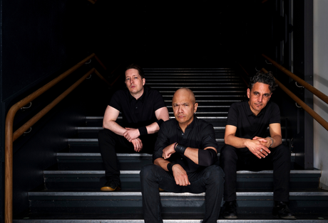 DANKO JONES + Split Dogs